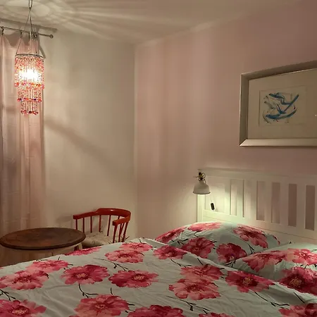 Homestay Queensizekomfort In Rheinhessischer Hofreite