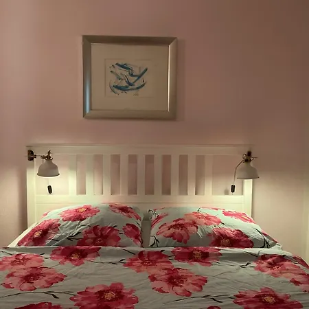 Homestay Queensizekomfort In Rheinhessischer Hofreite Klein-Winternheim